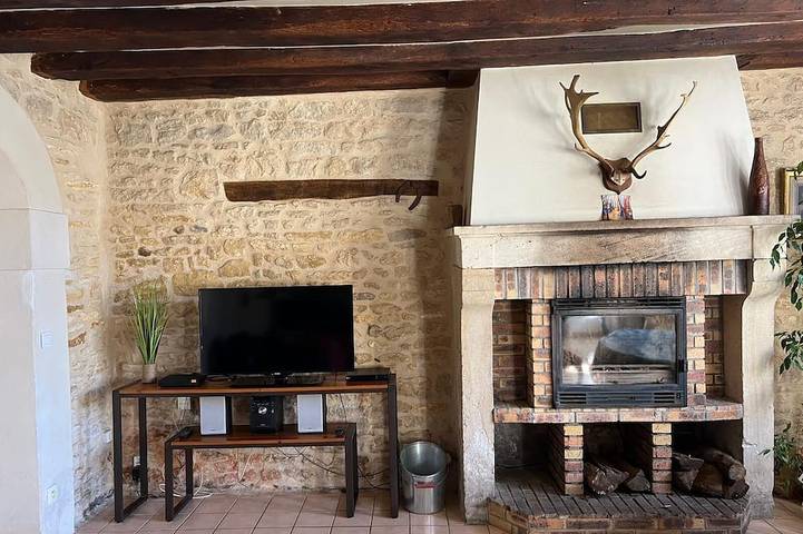 Location de vacances pour 6 personnes, avec jardin, animaux acceptés à Raveau (Nièvre)