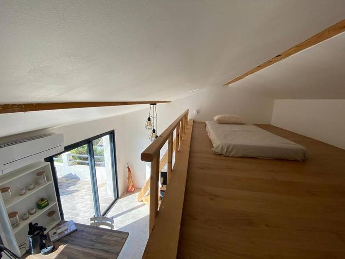 Gîte pour 3 personnes, avec terrasse et vue à Ginasservis - 4