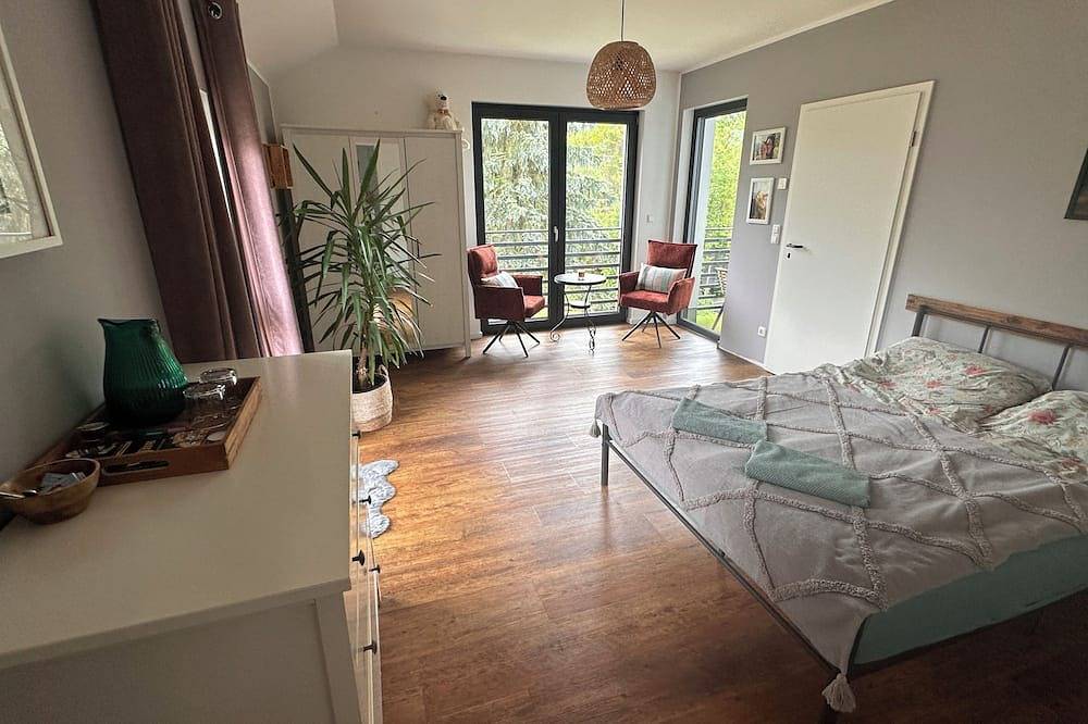Ganze Wohnung, Haus an der Panke, Zimmer mit Badezimmer in Zepernick, Panketal