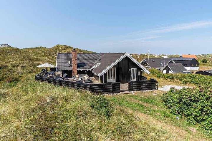 Villa für 8 Personen, mit Balkon/Terrasse und Whirlpool sowie Sauna, mit Haustier - 1