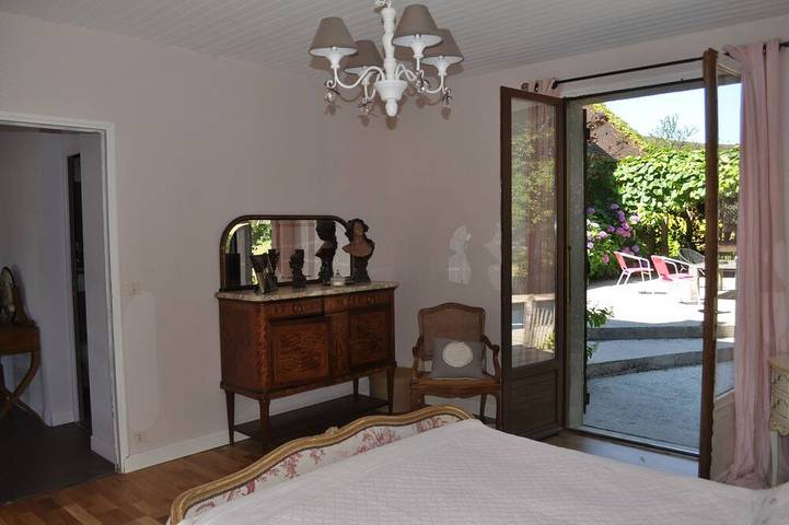 Location de vacances pour 14 personnes, avec jardin et terrasse à Jumilhac-le-Grand - 4