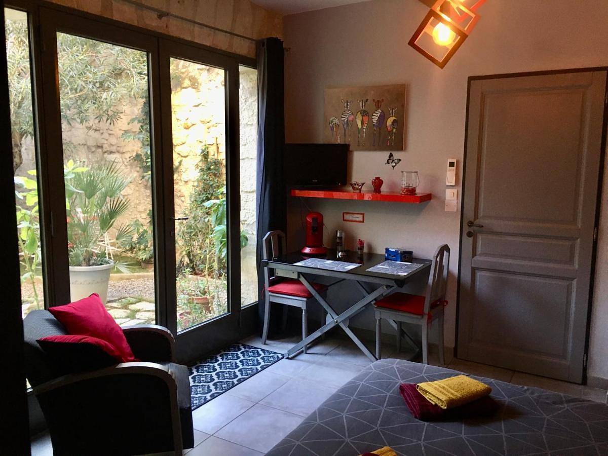 Double Room with Private Bathroom in Avignon, Vaucluse