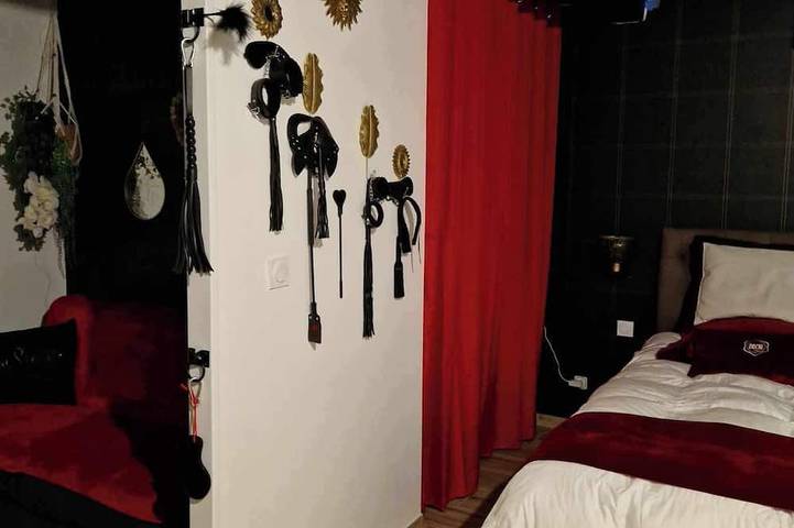 Location de vacances pour 4 personnes, avec jardin et sauna ainsi que terrasse et jacuzzi dans Marais des Moines - 3