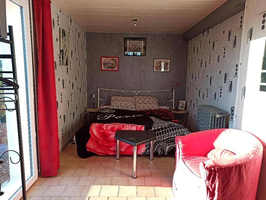 Appartement de vacances entier, Chambre indépendante à Grigny in Grigny, Lyon et ses environs