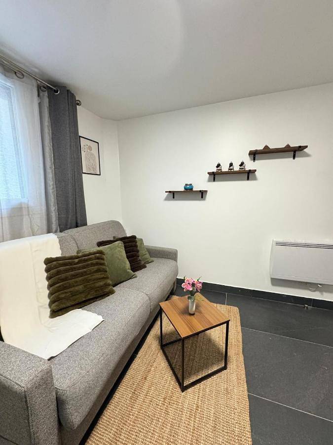 Ferienhaus für 10 Personen, mit Balkon und Ausblick sowie Pool - 1