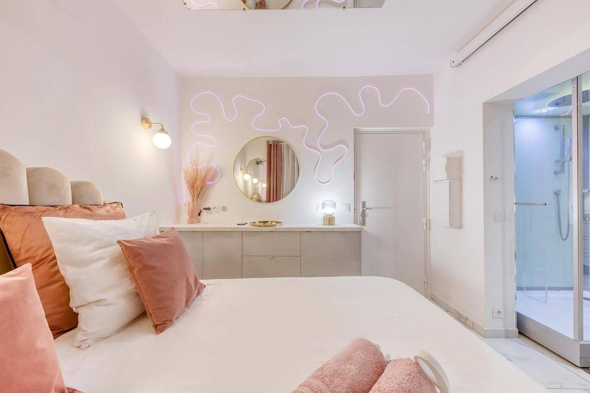 Appartement entier, Suite Hammam Love Luxe paisible in Les Pavillons-sous-Bois, Seine-Saint-Denis