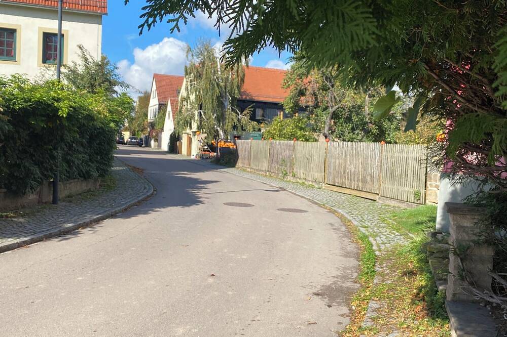 Ganze Wohnung, Einzelzimmer mit Gemeinschaftsküche im Hofgohlis in Cossebaude, Dresden