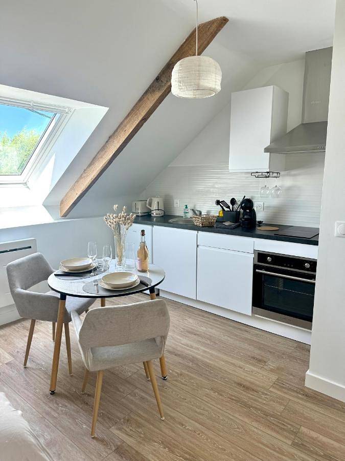 Gîte pour 2 personnes, avec vue et terrasse, animaux acceptés à Châteauneuf-du-Faou - 3