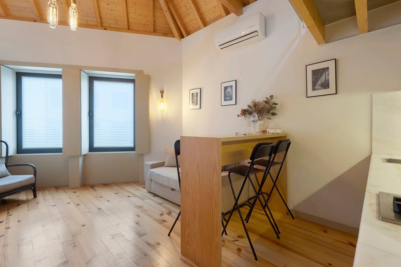 Studio entier, Orange apartments B - Porto : Studio moderne et élégant dans un quartier animé in Cedofeita, Porto