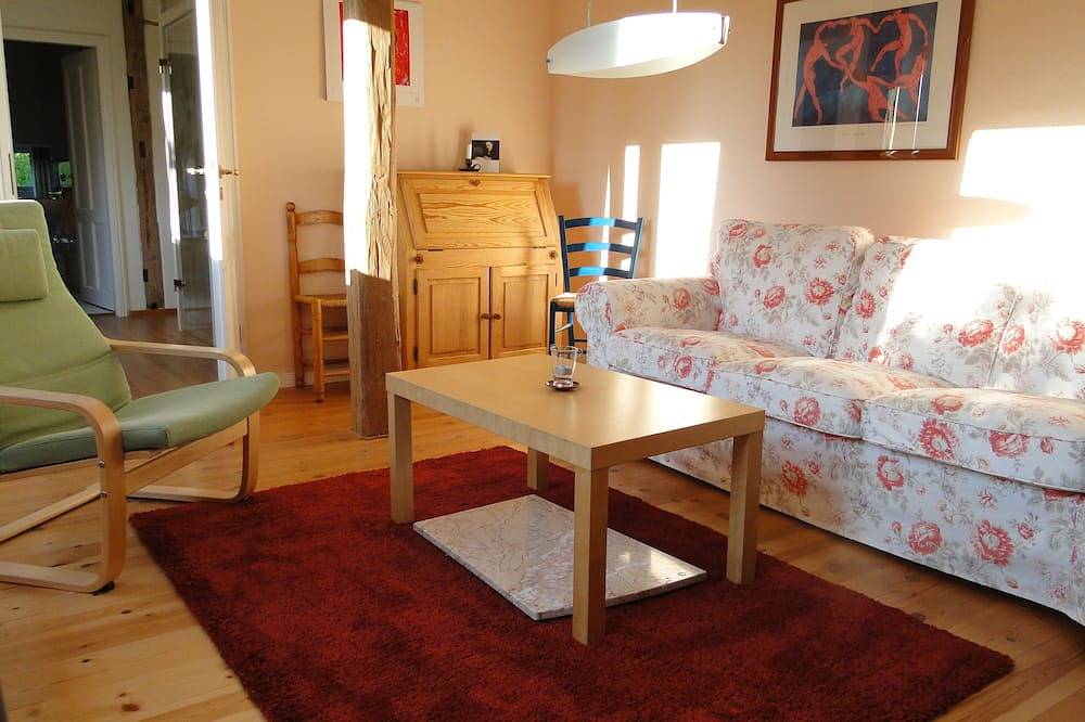 Altes Bauernhaus, großer Garten,  2 Schlafzimmer, große Küche in Stove, Boiensdorf