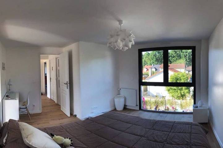 Villa Sucy with private pool in Sucy-en-Brie, Valle del Marne