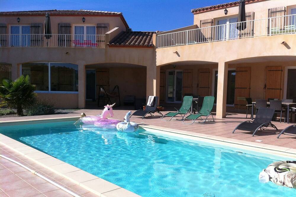 Appartement entier, \"Gite du levant\" à La petite Auberge, 1 - 5 p dans un havre de paix in Tournissan, Région de Limoux
