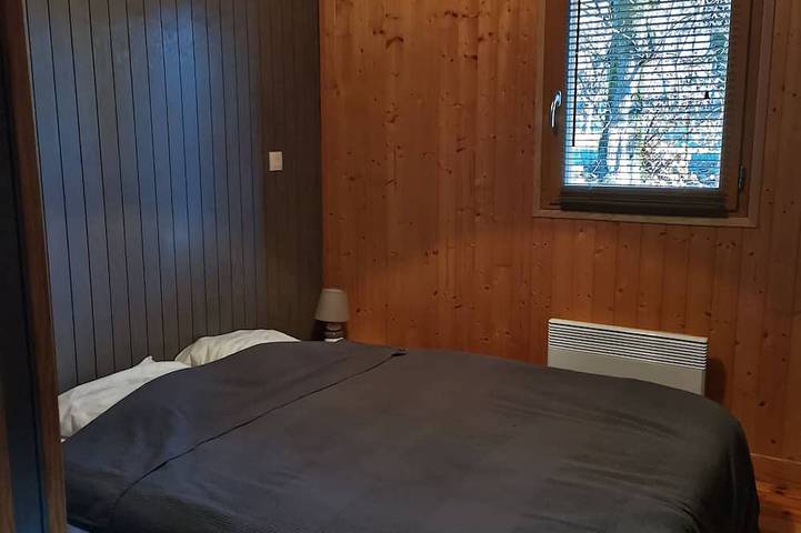 Gîte pour 8 personnes, avec jacuzzi ainsi que jardin et terrasse, animaux acceptés à Cazeaux-de-Larboust - 2