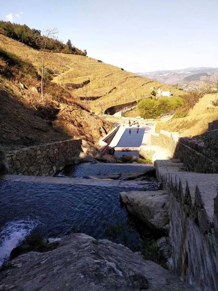 Location de vacances pour 6 personnes, avec terrasse et piscine à Lamego - 3