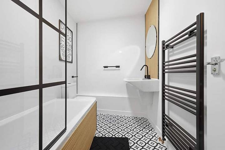 Ganze Wohnung, The Courtyard Hideaway! Hidden gem in Wanstead  Entire rental - New listing in Redbridge, London