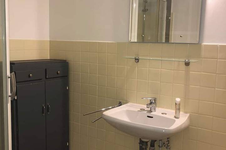 Location de vacances pour 3 personnes, avec terrasse et jardin à Cadenet - 4