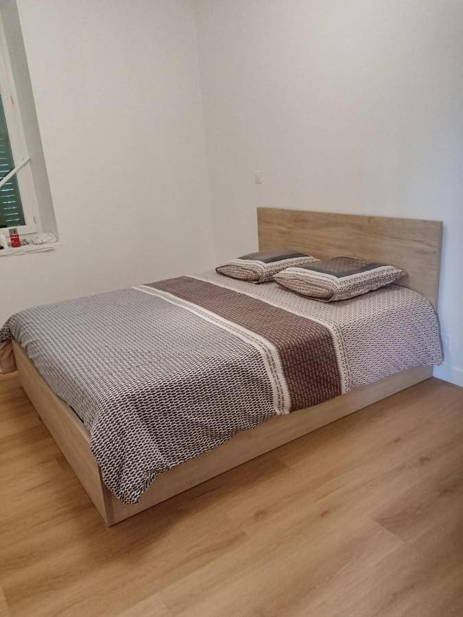 Location de vacances pour 8 personnes, avec jardin et balcon à Brassac-les-Mines - 4