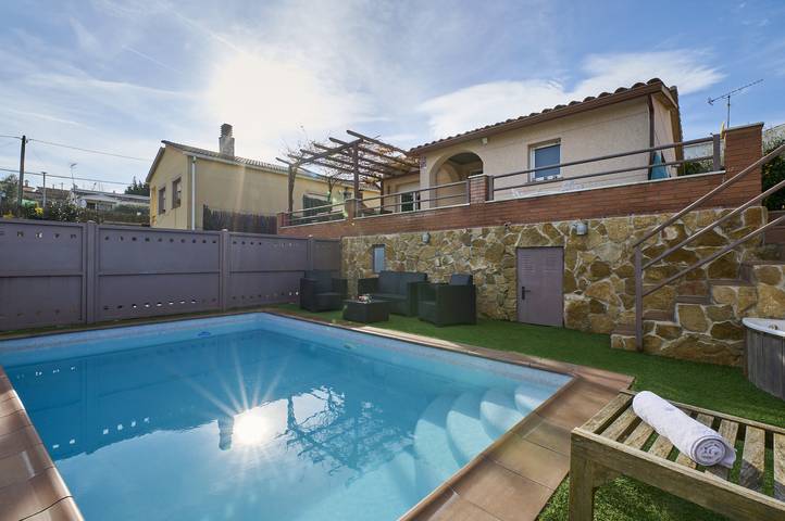 Casa rural para 6 personas, con terraza en Lloret de Mar