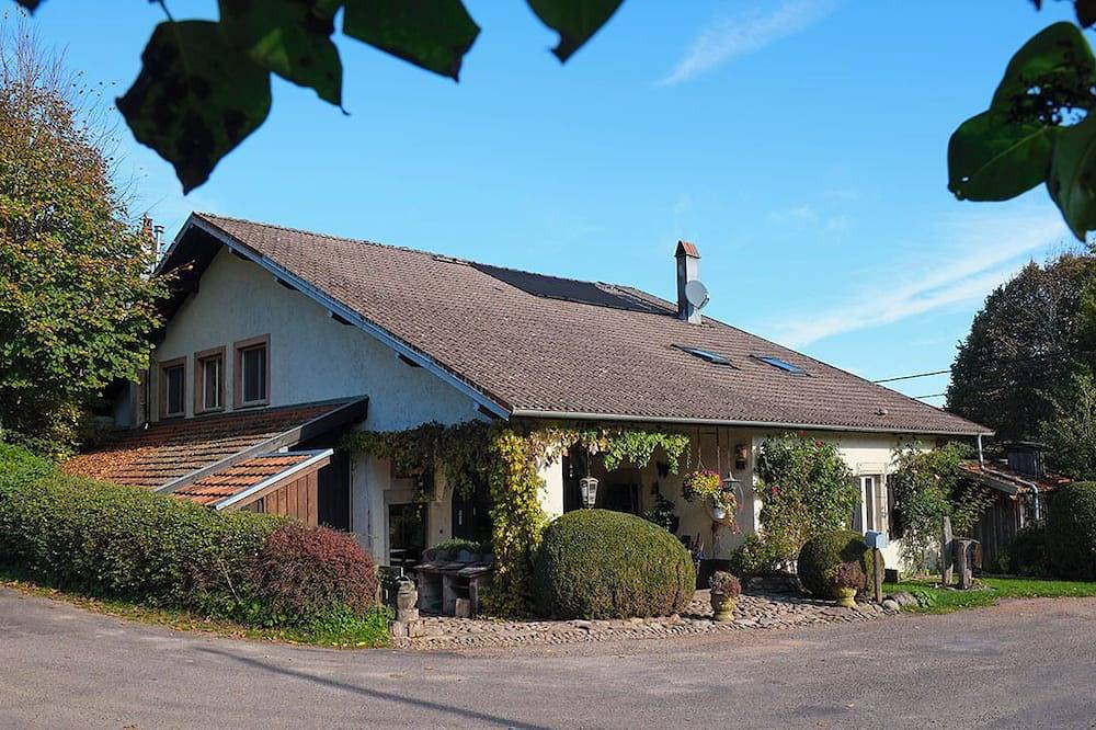 Gîte Le Bonnefroy, abords des Mille Etangs et sur le versant sud des Vosges in Corravillers, Parc naturel régional des Ballons des Vosges