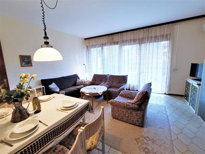 Ferienwohnung für 4 Personen, mit Terrasse und Garten in Maccagno con Pino e Veddasca - 2