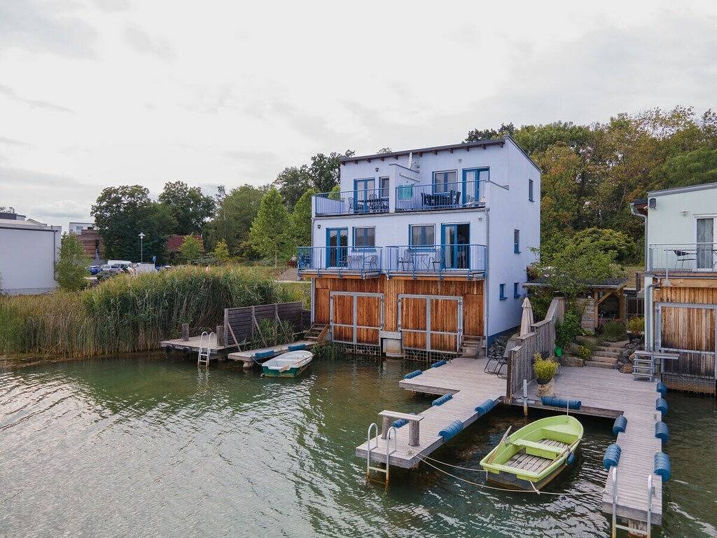 Angler direkt am Hainer See in Kahnsdorf, Neukieritzsch