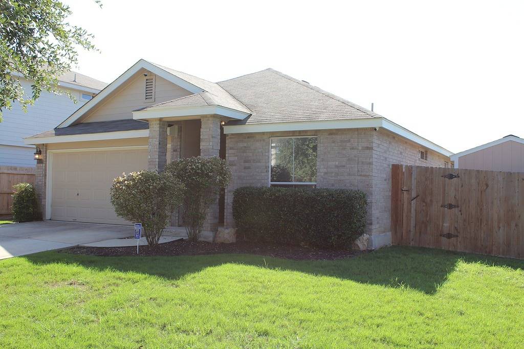 Perfektes Zuhause für Bmt Abschluss nur 2 Meilen entfernt von Lackland Air Force Base in San Antonio, Bexar County