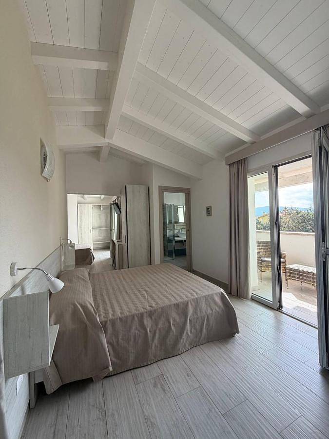Maison d’hôte pour 4 personnes, avec terrasse et piscine à Budoni - 4