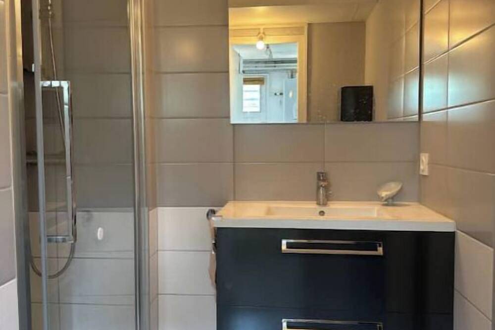 Entire apartment, Le Cocoon du Port in Niort, Niort region