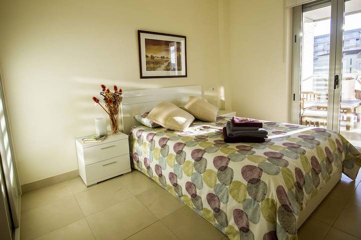 Entire apartment, Apartment/ flat Peñíscola - Wifi -Very clean, bright, cheerful and again. By the sea. Condo with pool. in Peñiscola, Costa del Azahar