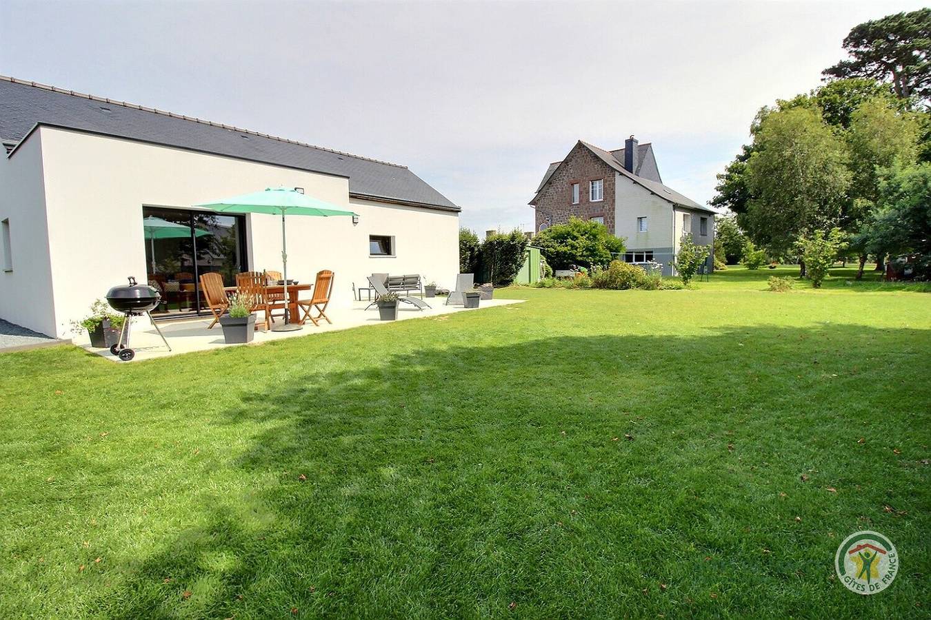 Enez Terc'h in Plougrescant, Côte de Granit Rose