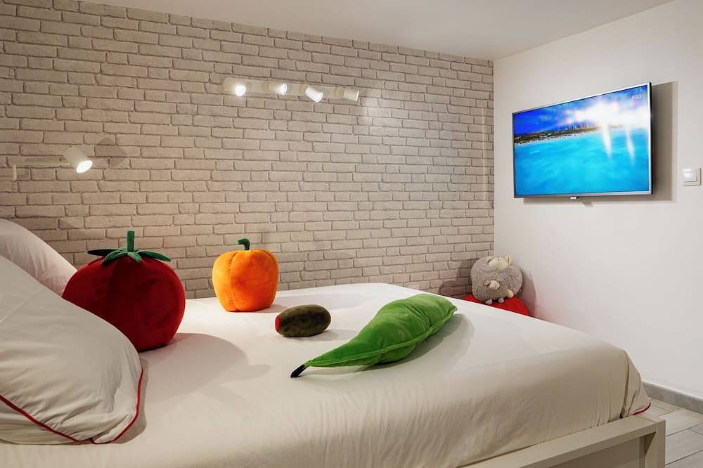 Appartement entier, 35 m2 Studio à Orange (Vaucluse). 10 à pied du cœur de la ville in Orange, Vaucluse