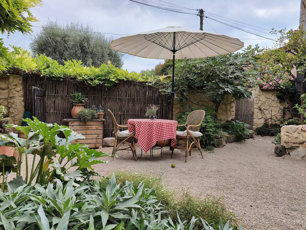 Historische appartementen in de Provence vlakbij Nice en Cannes in Roquefort-les-Pins, Cannes regio
