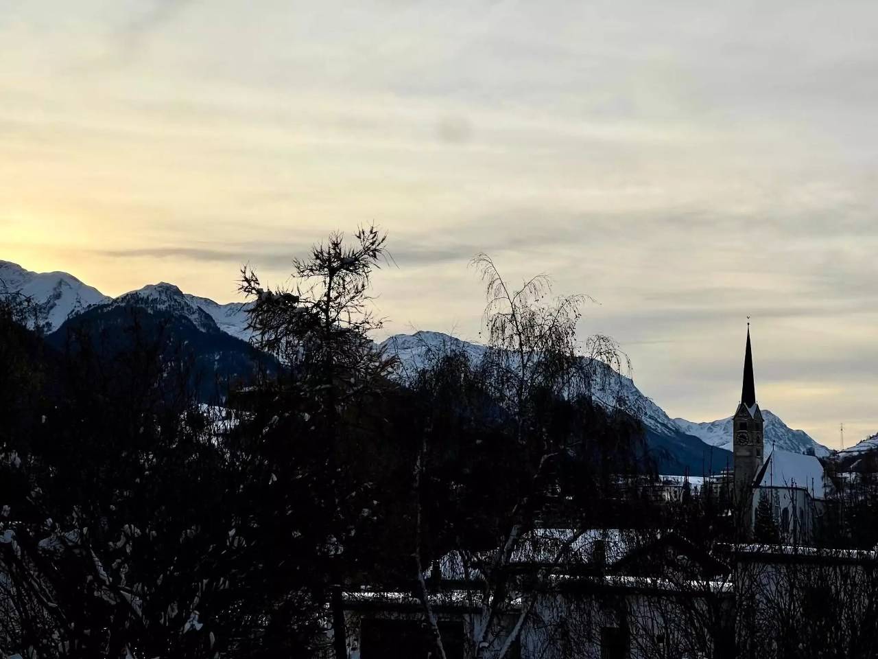 Haus 8 Personen in Scuol, Unterengadin