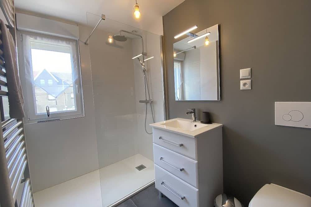 Appartement entier, Gîte mer entièrement neuf à 100 m de la plage et des commerces. in Wimereux, Région de Boulogne-sur-Mer