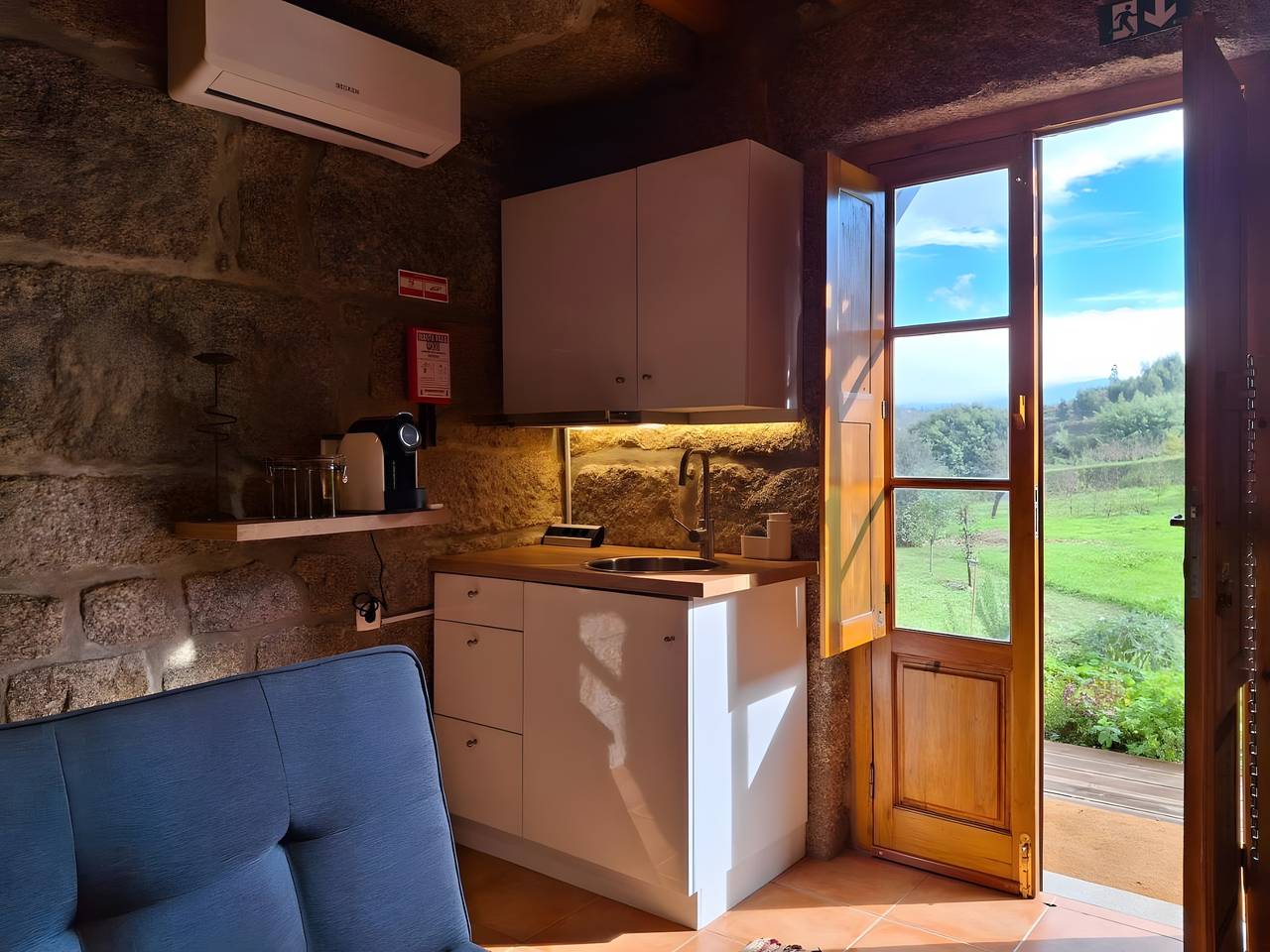 Casa de campo 'Quinta Dos Mascarenhas' com vista para a montanha e ar condicionado in Lagares, Serra da Estrela