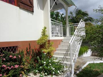 Location de vacances pour 3 personnes, avec vue et jardin dans Plage de Ferry