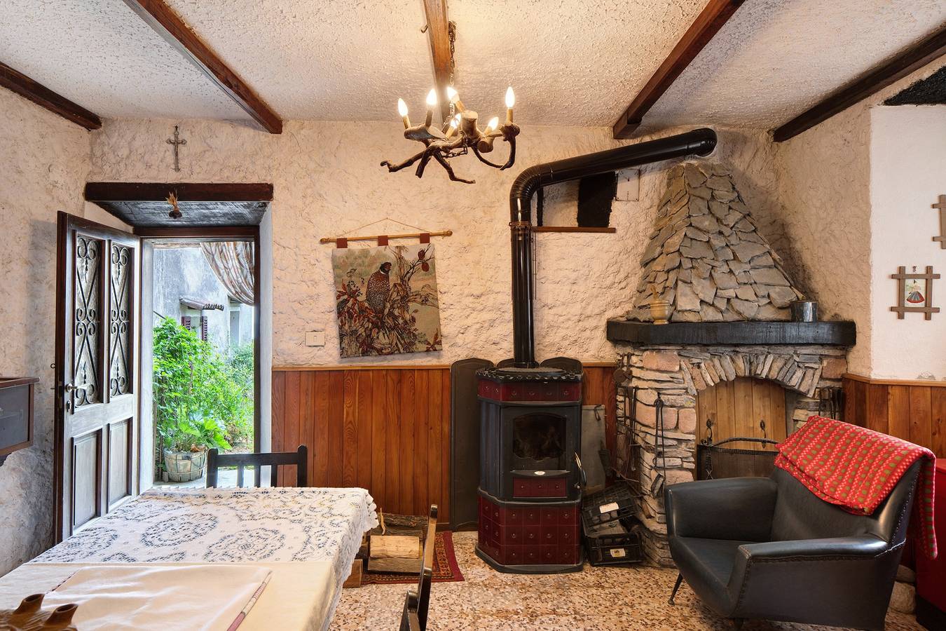 Entire apartment, Holiday Home 'Casa Vacanze Fenera' with Mountain View, Shared Terrace and Wi-Fi in Valduggia, Vercelli Province