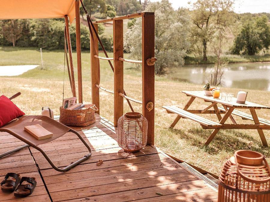 Slow Village Séveilles - Bungalow toilé 4 personnes - Tente Lodge Insolite 2 chambres in Coux-et-Bigaroque, Périgord Noir