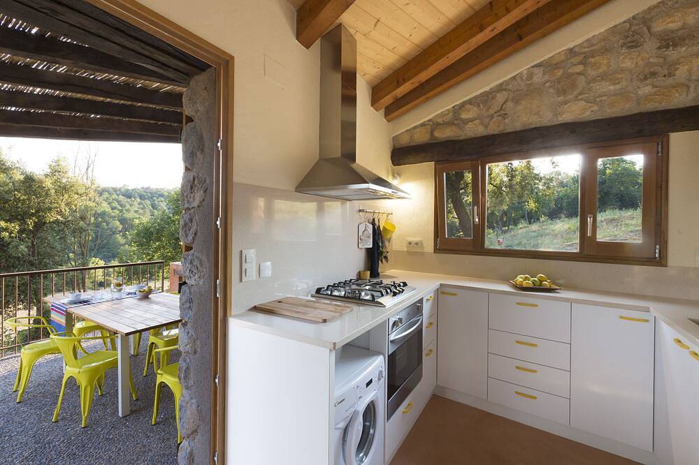Casa Rural-Agroturismo cerca de la Costa Brava y Pirineos. in Lladó, Alt Empordà