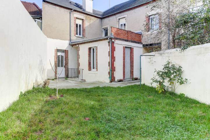 Ganze Wohnung, Ferienwohnung für 2 Personen mit Garten in Montluçon, Montluçon und Umgebung