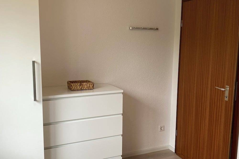 Ganze Wohnung, Westside-Apartment Aalen - modern, ruhig gelegen, 1 sep. Schlafzimmer, Terrasse in Aalen, Albsteig Etappe 5