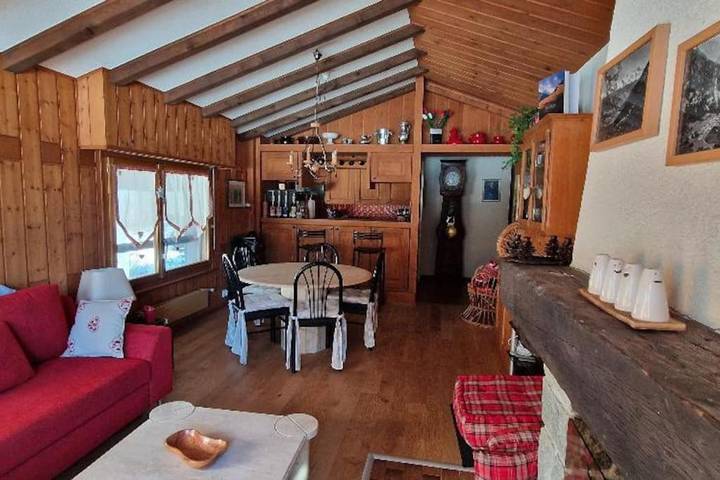Gîte pour 4 personnes, avec vue sur le lac ainsi que vue et terrasse, animaux acceptés dans Champex-Lac - 2
