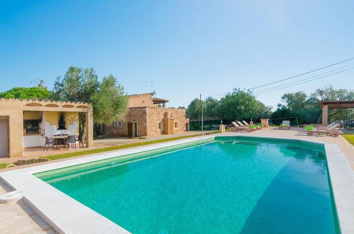 Finca für 8 Personen, mit Terrasse in Campos