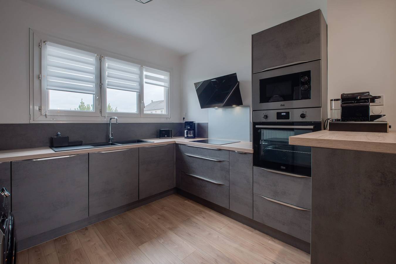 Apartamento entero, Le Solférino - Balcon - Parking - Wifi in Laval, Mayenne (desambiguación)