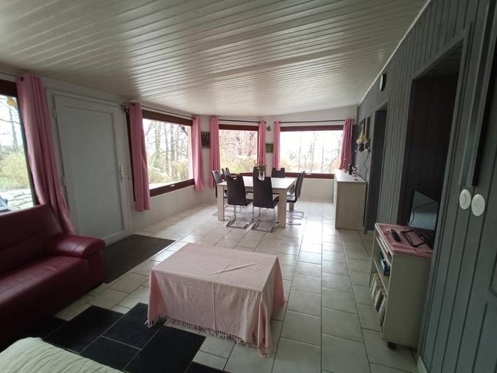 Gîte pour 7 personnes, avec Terrasse ainsi que Jardin et Vue dans L'Hôpital-du-Grosbois