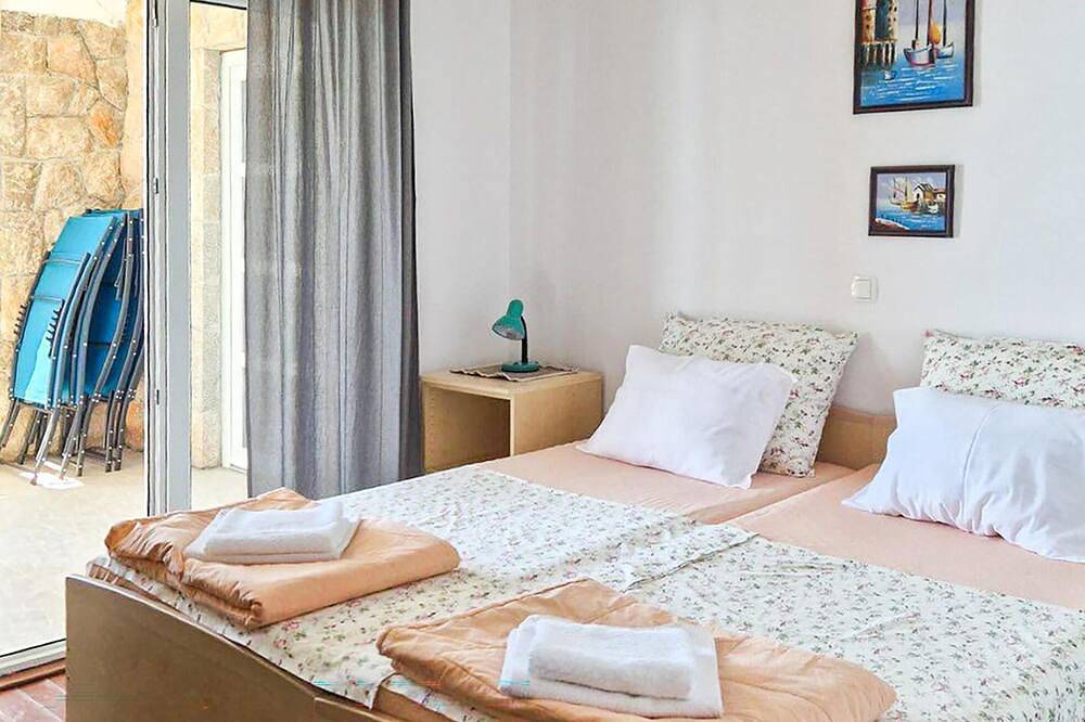 3 bedroom stunning home in Karlobag in Lukovo, Kvarn land