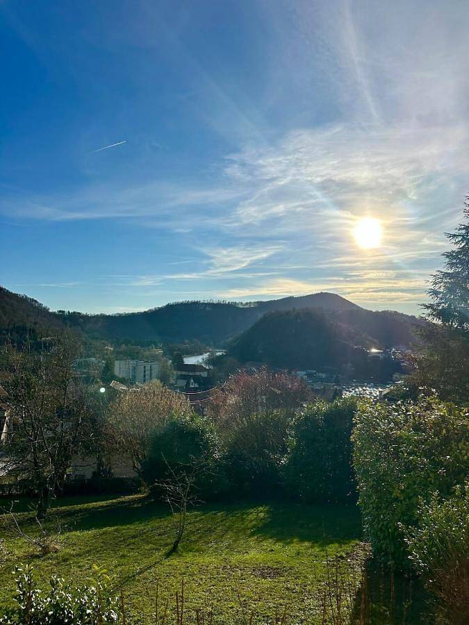Gîte pour 2 personnes, avec vue ainsi que terrasse et jardin à Baume-les-Dames - 2
