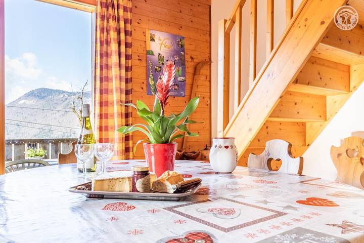 Chalet pour 6 personnes, avec Terrasse dans Bauges - 4