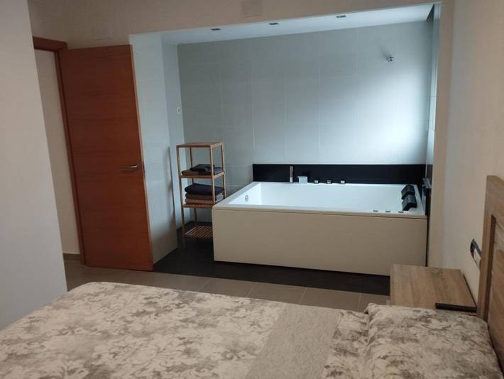 Gîte pour 3 personnes, avec piscine ainsi que jacuzzi et jardin à Amposta - 2