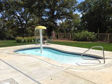 Vacation House for 22 Guests in Indian Point, Ozark Mountains, Picture 3